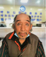 [男]约1952年出生21年内蒙古呼和浩特救助张威威找家2110082015*