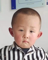 [女]约2019年出生2019年新疆喀什市收留胡琪航找家2411181801*