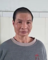 [女]约1968年出生2015年广东省佛山市救助王珍找家2410310856*